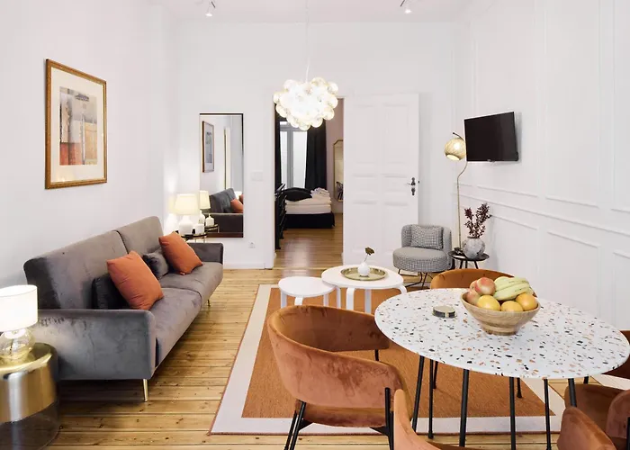 Curated City Refuge